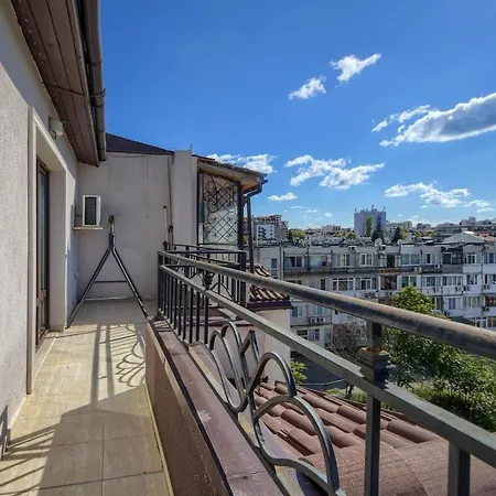 1-bedroom *